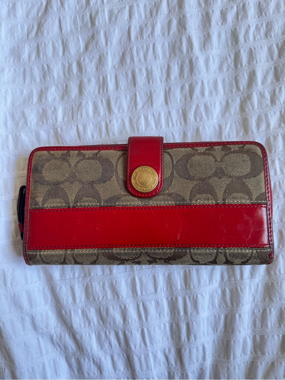 Coach Beige/Red Signature Canvas And Leather Clutch